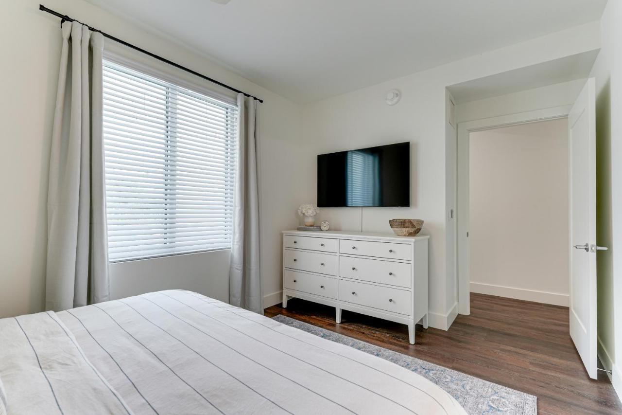 All-New, Waterfront Condo In Downtown Sarasota! Exterior foto