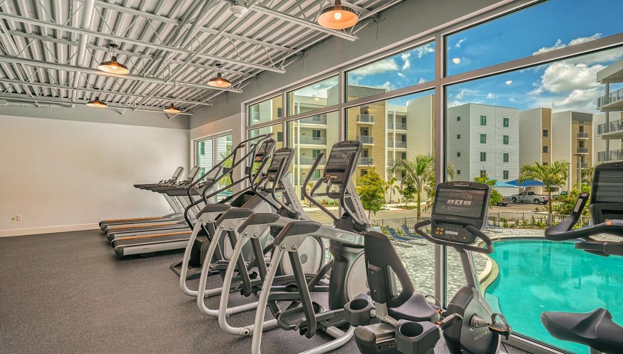 All-New, Waterfront Condo In Downtown Sarasota! Exterior foto