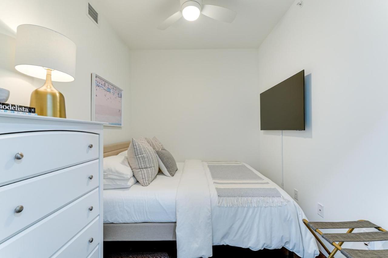 All-New, Waterfront Condo In Downtown Sarasota! Exterior foto
