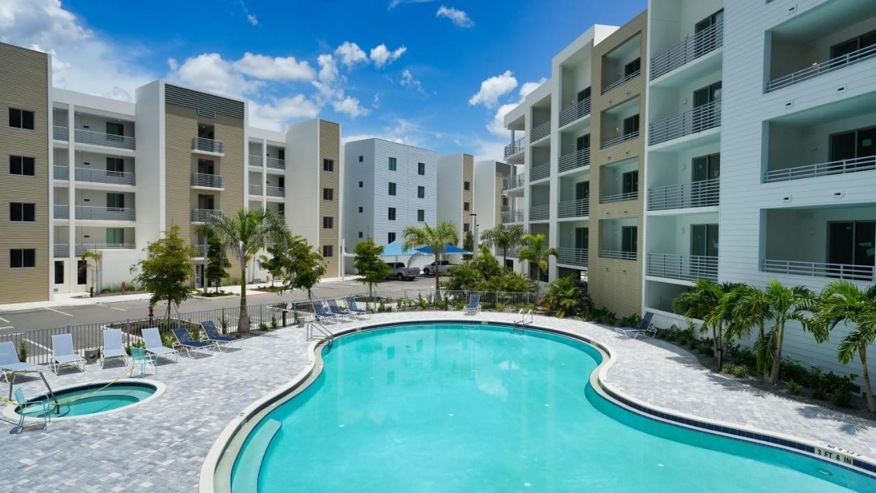 All-New, Waterfront Condo In Downtown Sarasota! Exterior foto