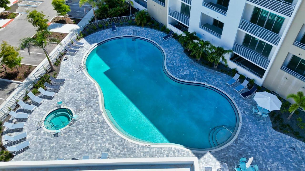 All-New, Waterfront Condo In Downtown Sarasota! Exterior foto